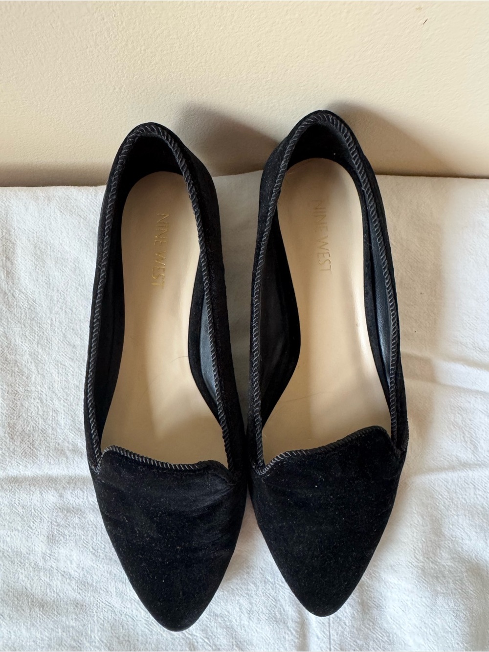 Nine West Black Pointed-Toe Velvet Flats